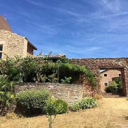 Leynes Le Vieux Chateau B&B 객실 사진