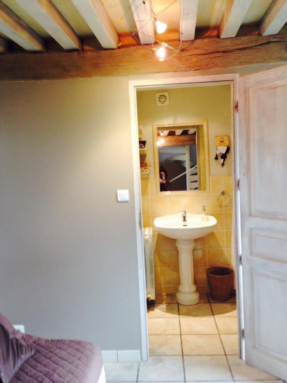 Leynes Le Vieux Chateau B&B 외부 사진